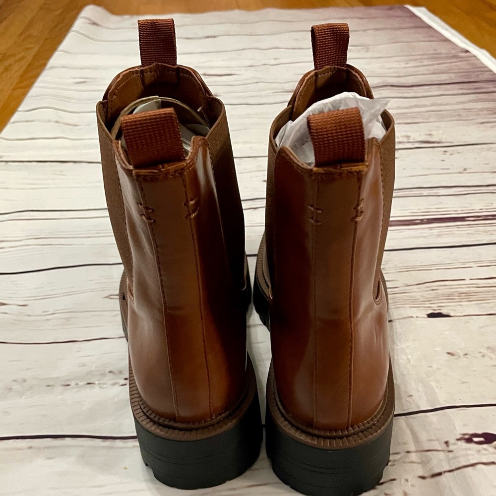 Dream Pairs Brown Chelsea Ankle Boots - Picture 3 of 7